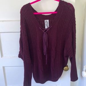 Sadie & Sage maroon lace-up sweater, size L